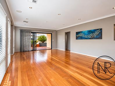 8 Dealey Elbow, Harrisdale WA 6112