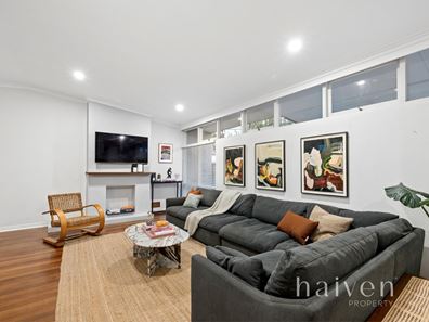 10 Isaac Street, Melville WA 6156