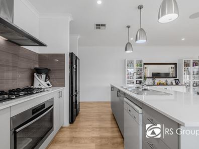 322 Southern River Road, Southern River WA 6110