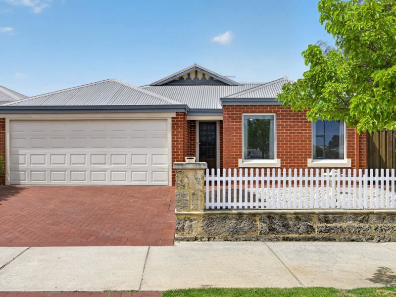36 Birkett Circle, Ellenbrook WA 6069