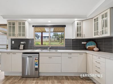 31 Noel Street, Helena Valley WA 6056