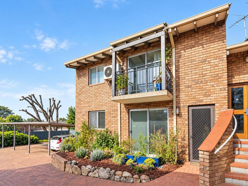 4/20 Roscorla Ave, Yokine WA 6060