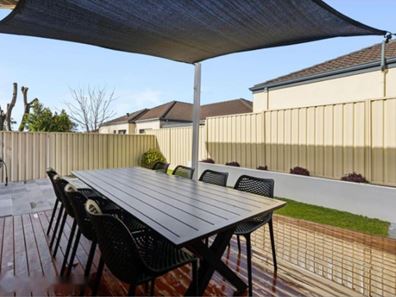 4/20 Roscorla Ave, Yokine WA 6060