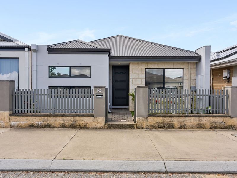 10 Breccia Parade, Wellard WA 6170