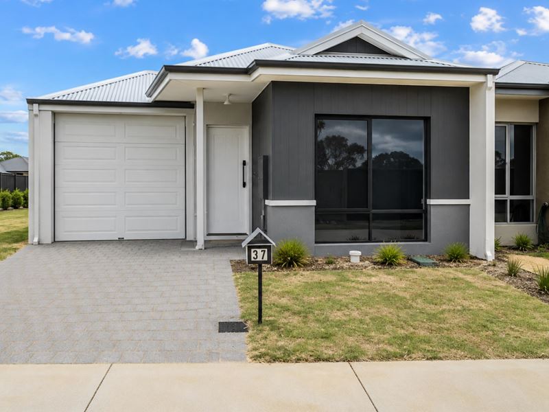 37 Composure Way, Southern River WA 6110