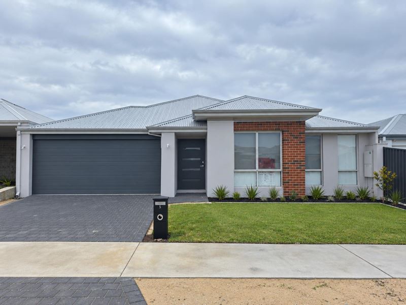 5 Ruby Street, Madora Bay WA 6210