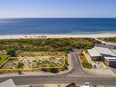 1 Barndi Walk, Peppermint Grove Beach WA 6271