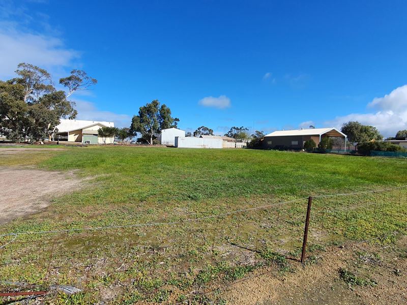 31 Milner Street, Yerecoin