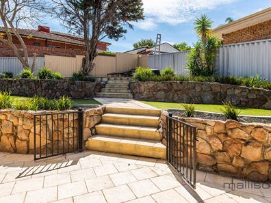 45 Merrifield Circle, Leeming WA 6149