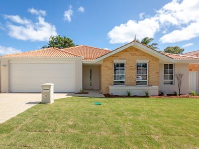 4 Jimmons Way, Thornlie WA 6108