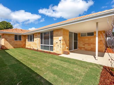 4 Jimmons Way, Thornlie WA 6108