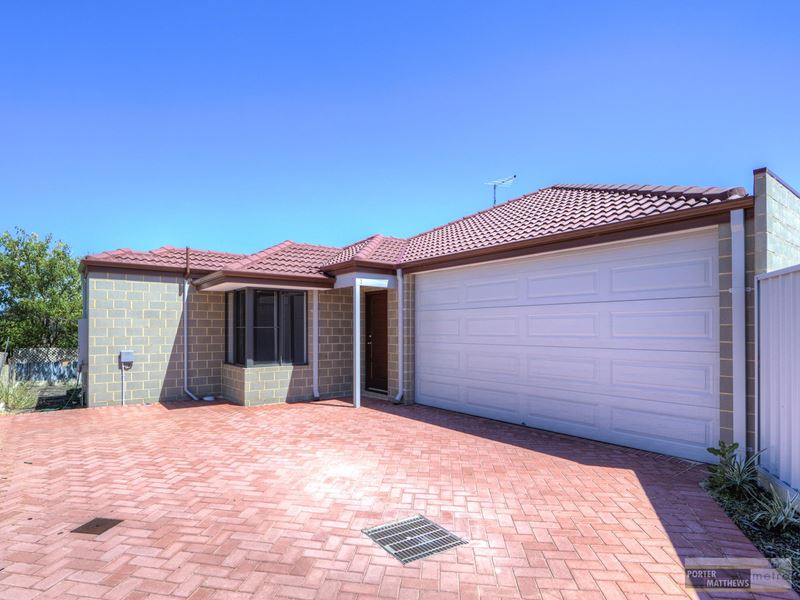 12A Mallow Way, Forrestfield WA 6058