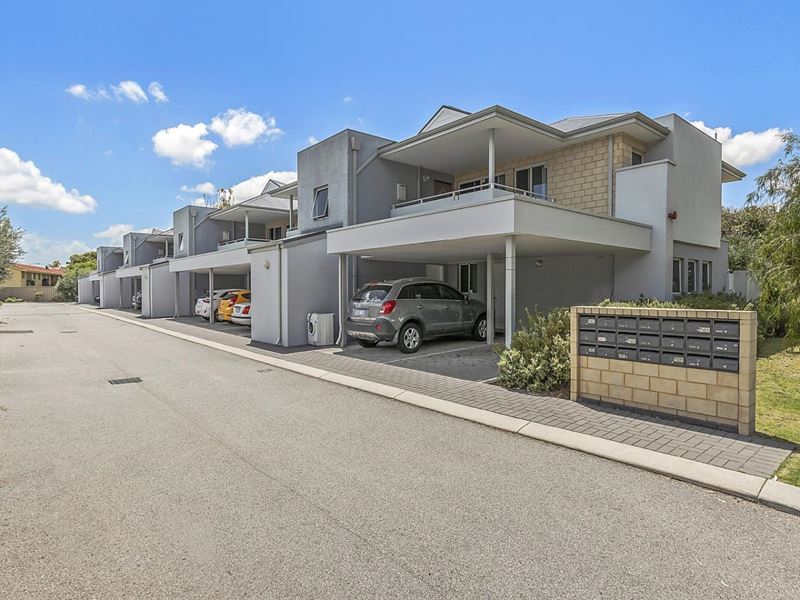 13/38 Lake Street, Rockingham