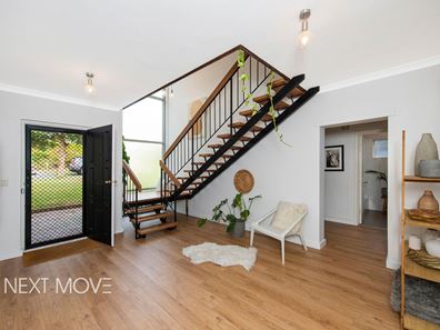 8 Siddons Way, Booragoon WA 6154