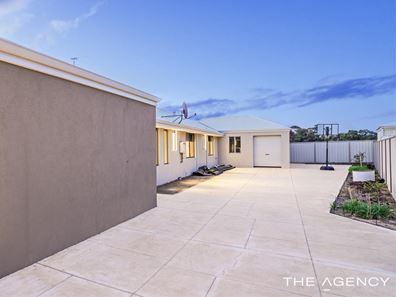 40 Bonaparte Drive, Secret Harbour WA 6173