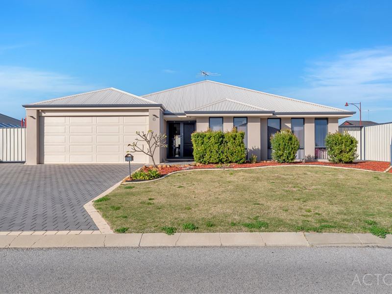 6 Montague Pass, Meadow Springs