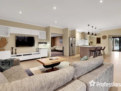 32 Dollarbird Road, Southern River WA 6110