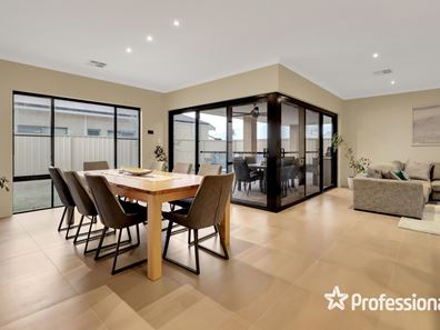 32 Dollarbird Road, Southern River WA 6110