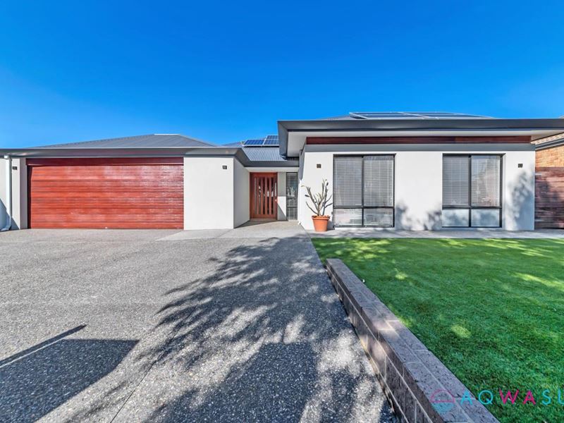 90 Crystaluna Drive, Golden Bay WA 6174