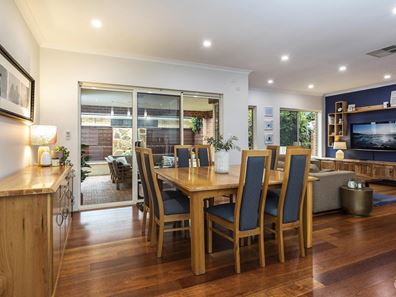 4 Panton Drive, Success WA 6164