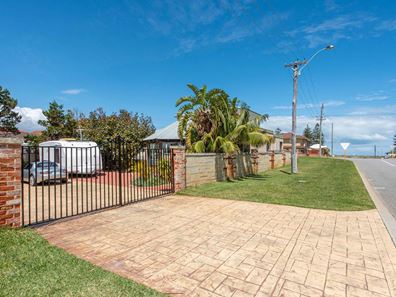 110 Penguin Road, Safety Bay WA 6169