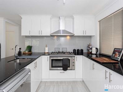 20 Thaxter Road, Landsdale WA 6065