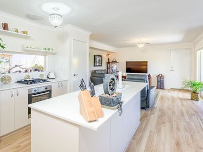 95 Veterans Drive, Byford WA 6122