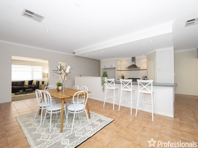 41 Gillings Parade, Wattle Grove