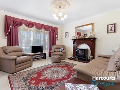 8 Cherbourg Grove, Port Kennedy WA 6172