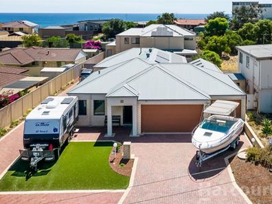 14 Mippi Road, Halls Head WA 6210