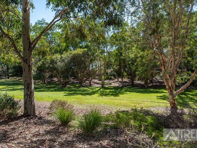 13 St Michaels Green, Canning Vale WA 6155