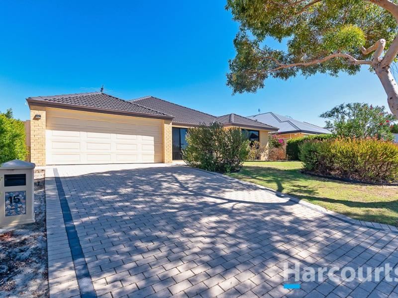 15 Cyandra Loop, Banksia Grove