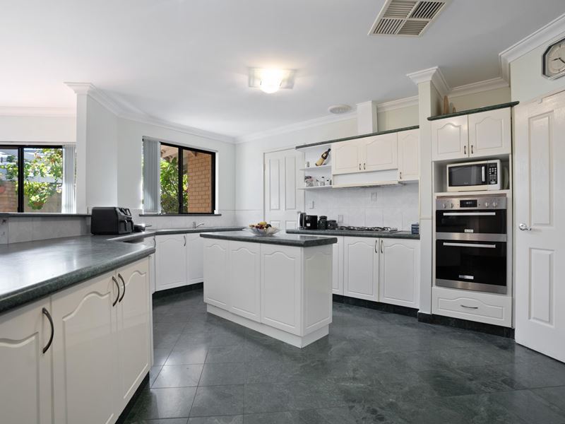 26 Yosemite Loop, Ballajura