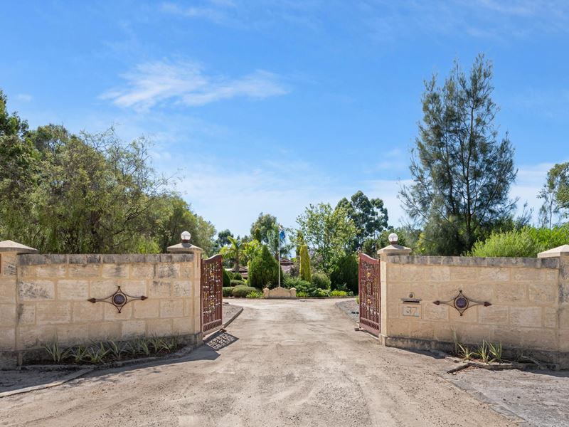 37 Vortilla Court, Oakford