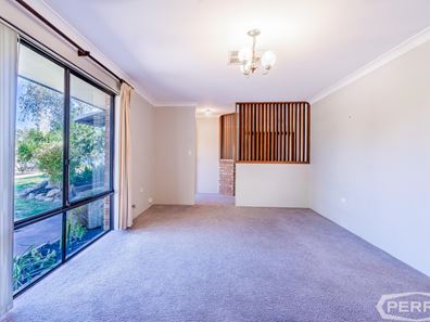 34 Mahogany  Drive, Halls Head WA 6210