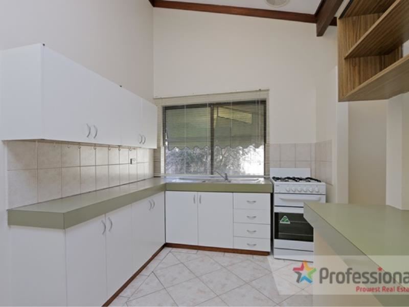 40 Periwinkle Way, Parkwood