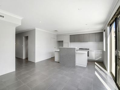 28 Lago Promenade, Aveley WA 6069