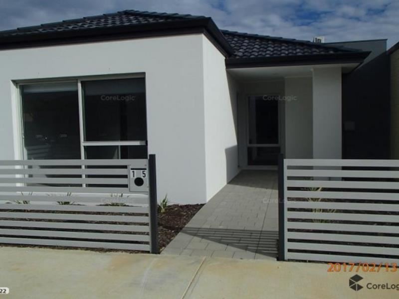 15 Saunton Way, Ridgewood