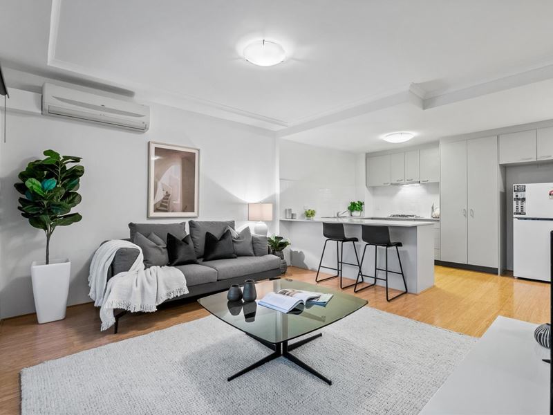 35/154 Newcastle Street, Perth