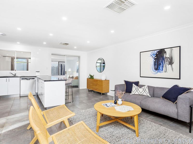 49 Blaxland Way, Padbury
