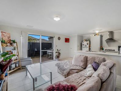 4/49 Mallard Way, Baldivis WA 6171
