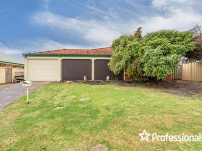 32 Reveley Close, Seville Grove WA 6112