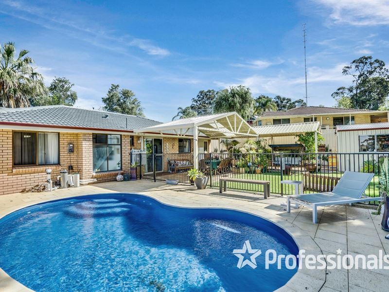 2 Hockins Place, Australind WA 6233