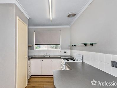 4/105 Simpson Avenue, Rockingham WA 6168