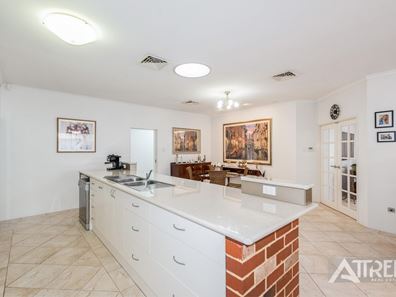 4 Longstaff Loop, Southern River WA 6110