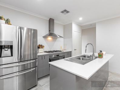 17 Magenta Vista, Brabham WA 6055