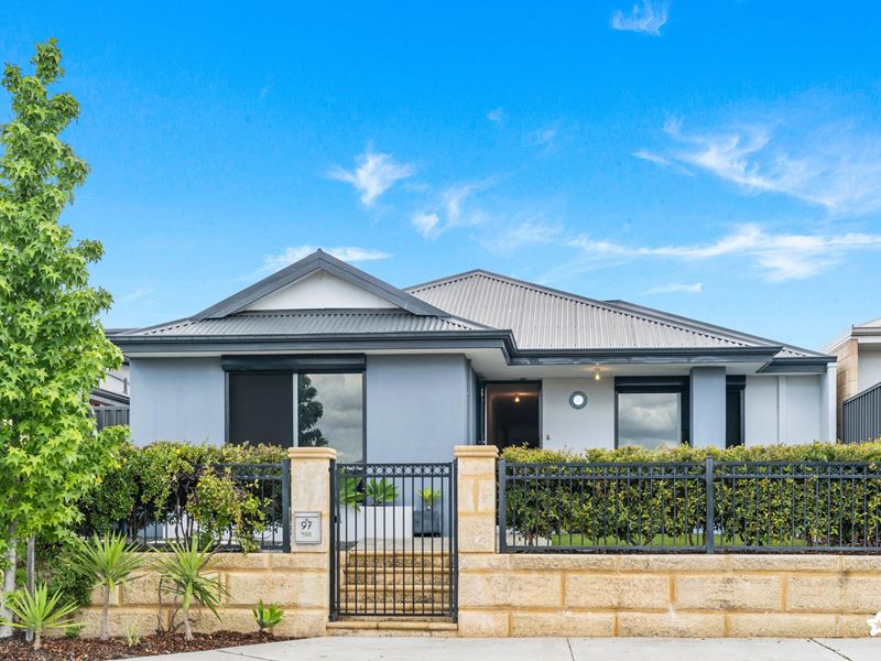97 Semerwater Crescent, Aveley