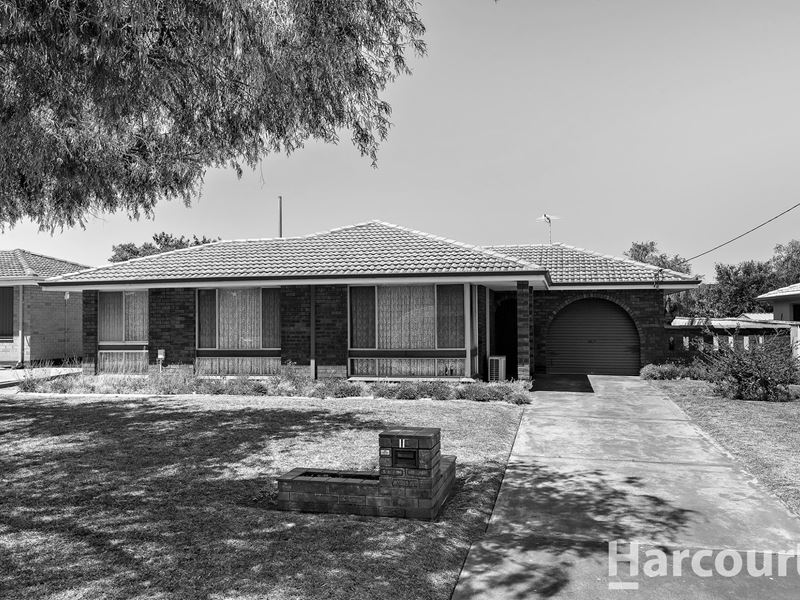 11 Maria Street, Dudley Park WA 6210