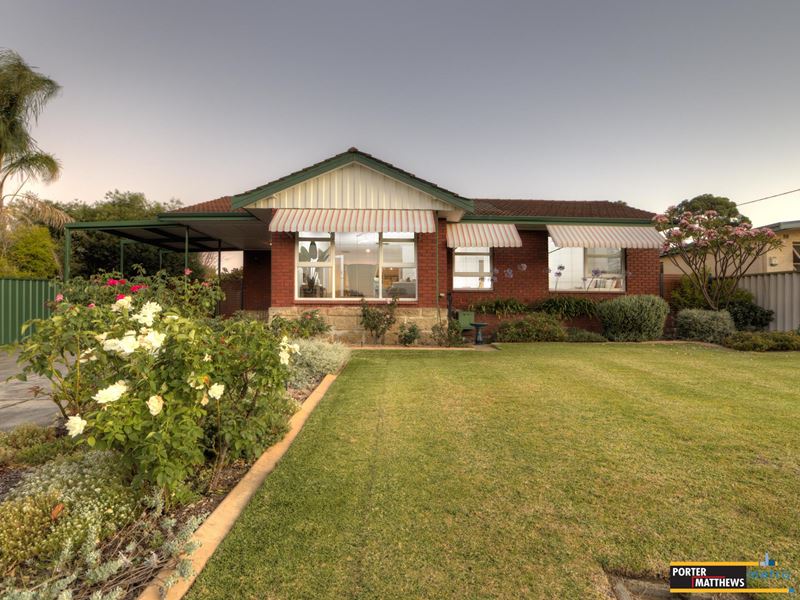 16 Coffey Rd, Belmont