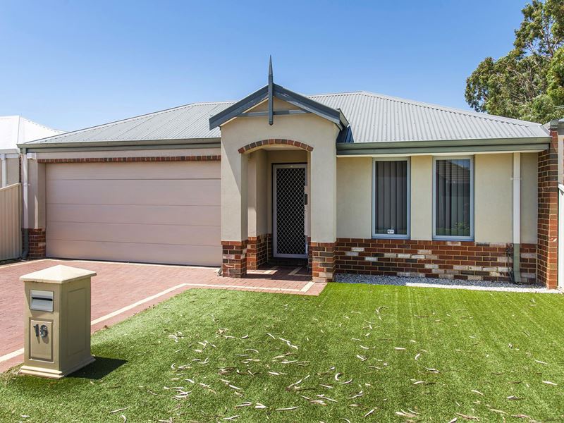16 Carnation Street, Canning Vale